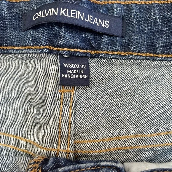 Calvin Klein Jeans in Deep Blue - Picture 7 of 9